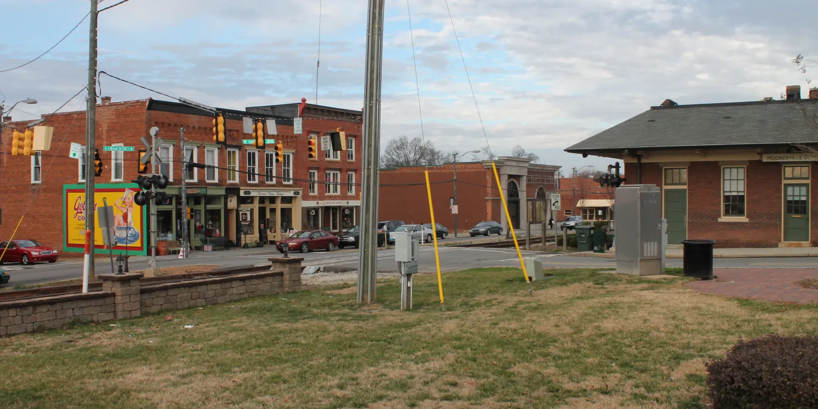 Historic streetscape along Broad Street during community gatherings in Mooresville
