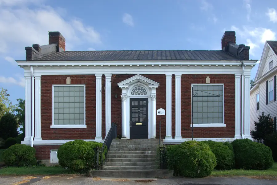Historic brick architecture of the Elliott Carnegie Library in Hickory, North Carolina