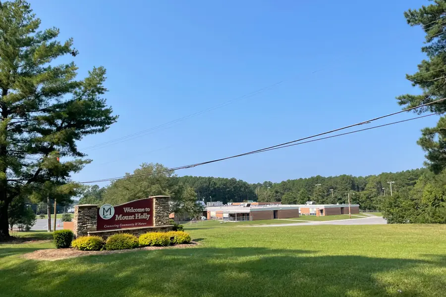Mount Holly city entrance monument sign welcoming visitors along North Carolina Highway 27