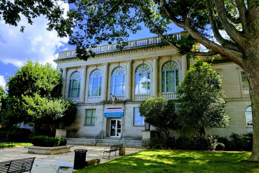 Historic 1924 Catawba County Courthouse with Classical Revival columns in downtown Newton, North Carolina
